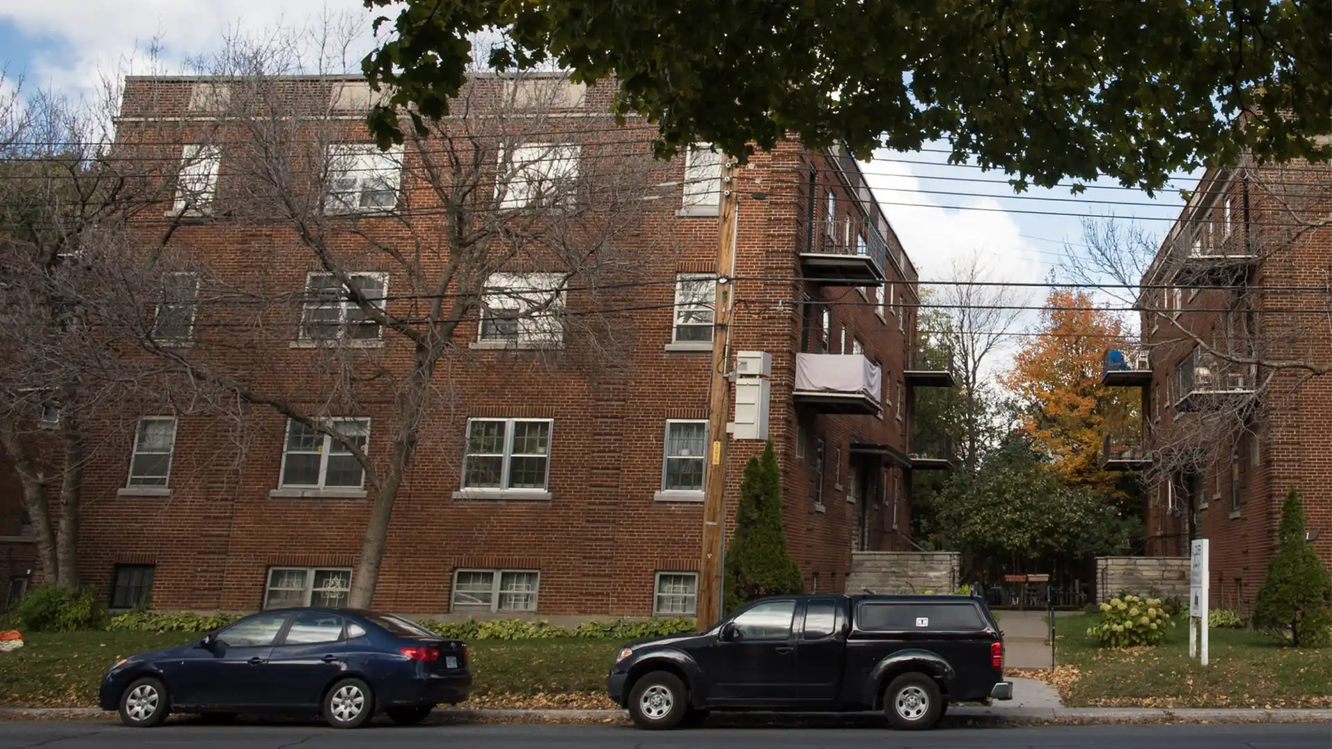 5783 Cote SaintLuc Road Hampstead Gestion Lameer